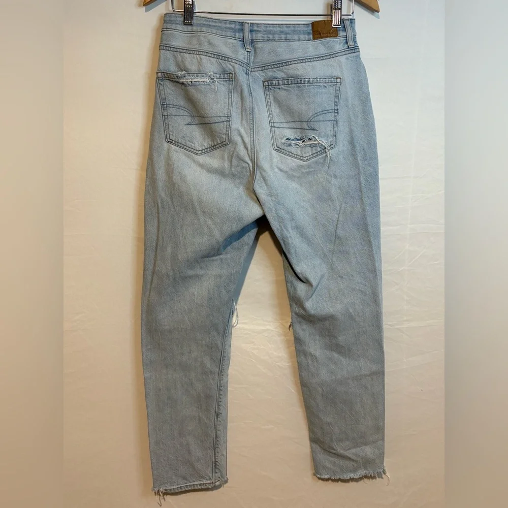 American Eagle Women’s Mom Jean Size 4 - Picture 4 of 7